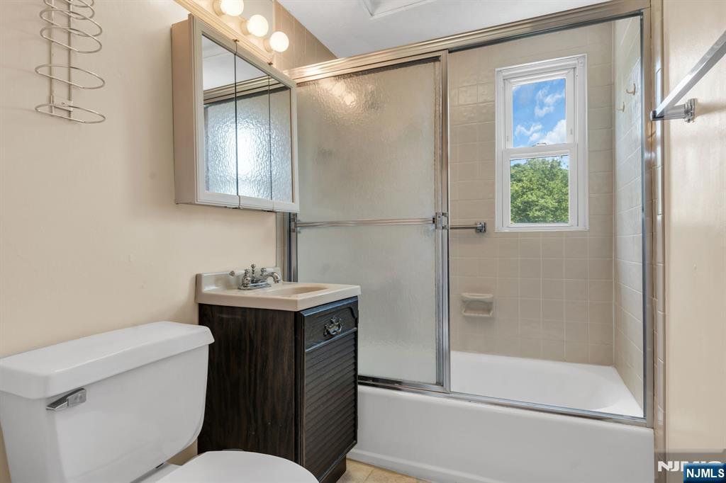 306 Highland Street Cresskill, NJ 07626 - Photo 16 of 23