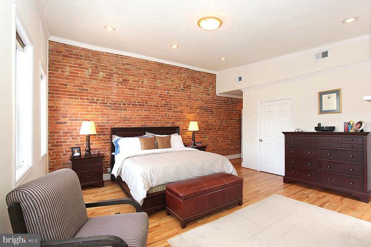 330 13th Street Northeast Washington, DC 20002 - Photo 17 of 30 Bedroom (Master)