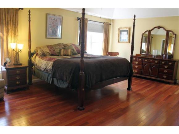 20 Pondfield Road Bedford, NH 03110 - Photo 11 of 24