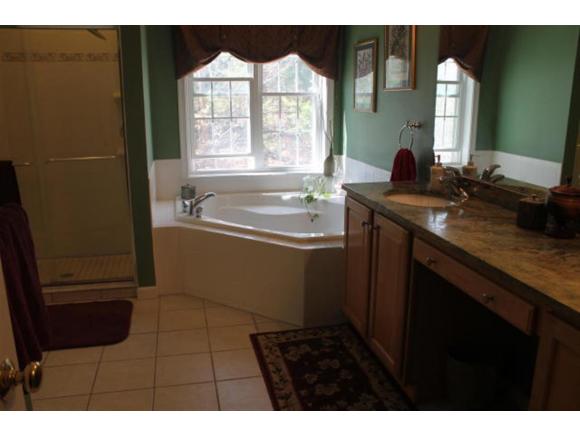 20 Pondfield Road Bedford, NH 03110 - Photo 13 of 24