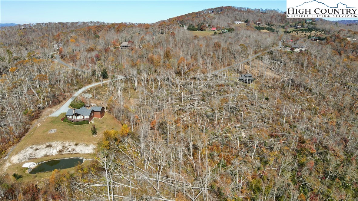 A18 Meadow Ave Loop Banner Elk, NC 28604 - Photo 3 of 19 a view of city and mountain