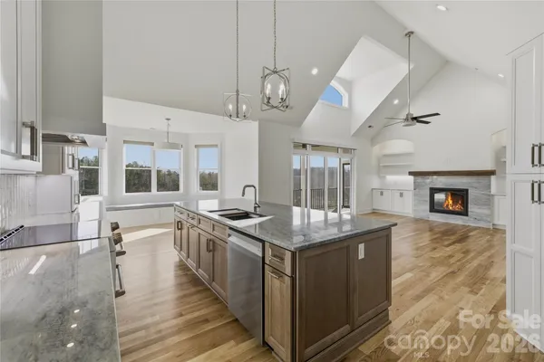 $864,999 | 2615 Vista Lane Northeast, Unit 44, Conover, NC 28613