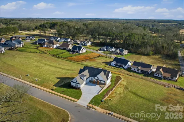 $864,999 | 2615 Vista Lane Northeast, Unit 44, Conover, NC 28613