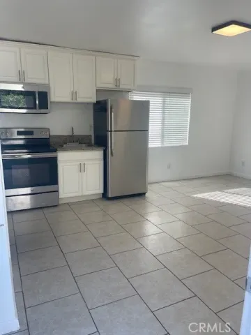 $1,600 | 8445 Calvin Avenue, Northridge, CA 91324