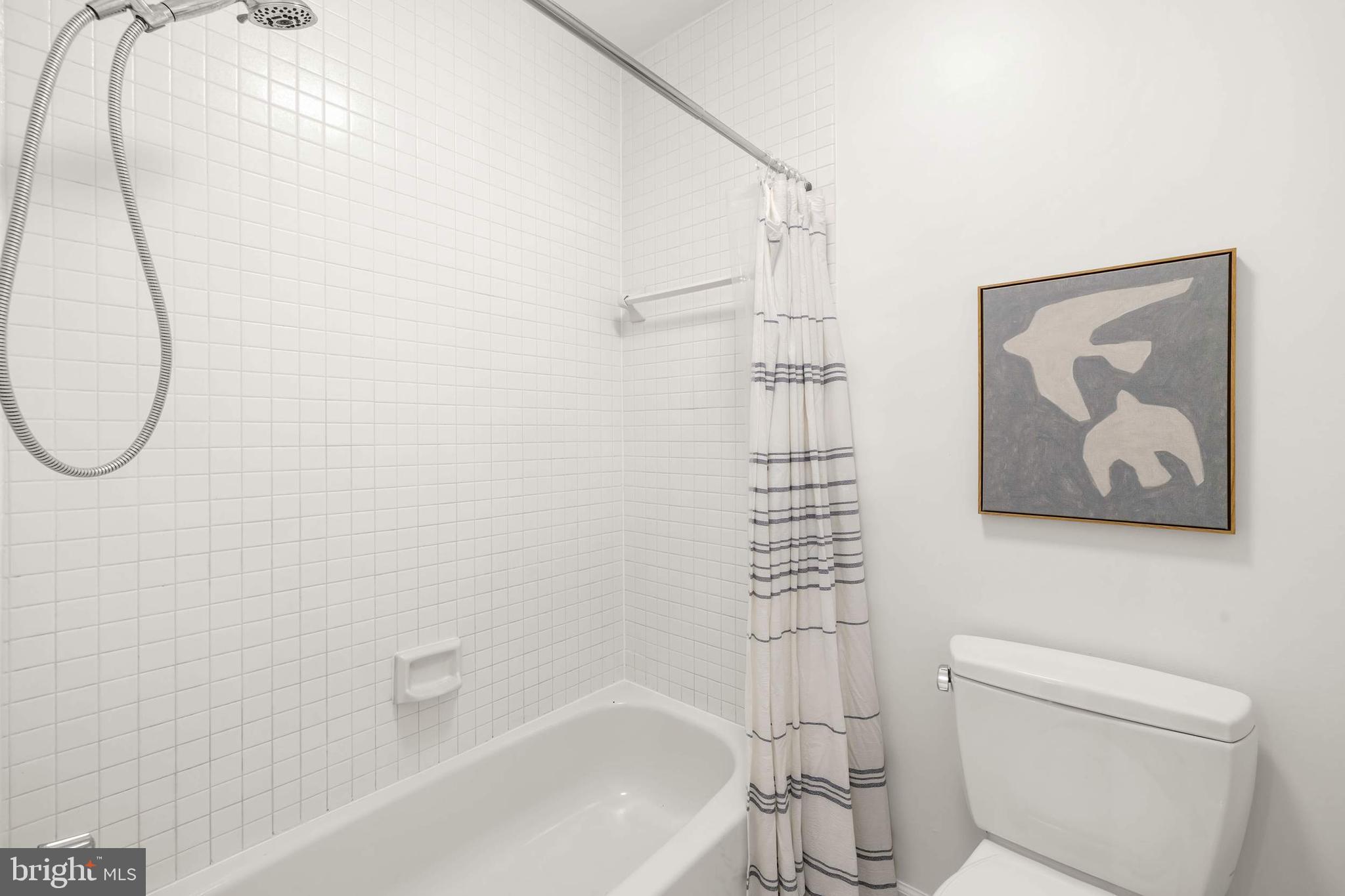 22 15th Street Northeast, Unit 22 Washington, DC 20003 - Photo 22 of 40