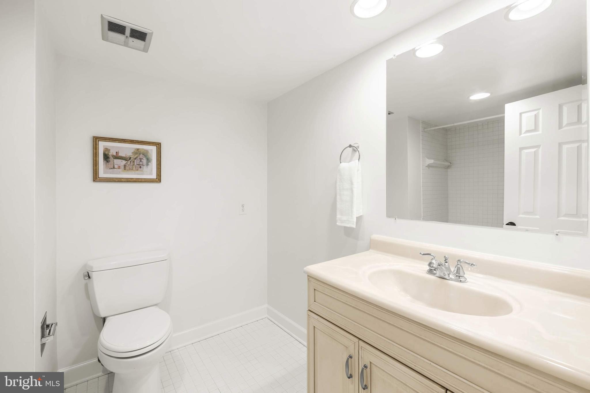 22 15th Street Northeast, Unit 22 Washington, DC 20003 - Photo 26 of 40