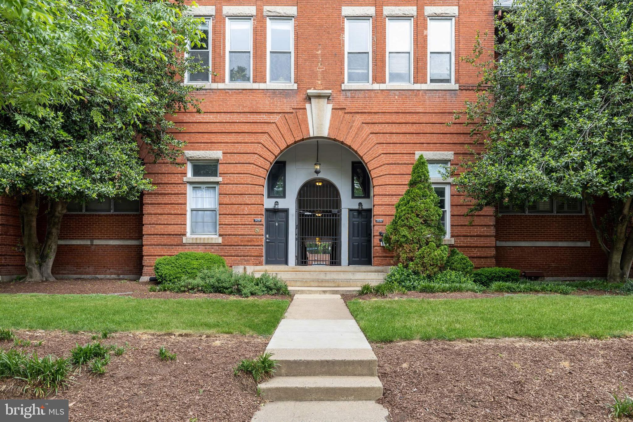 22 15th Street Northeast, Unit 22 Washington, DC 20003 - Photo 35 of 40