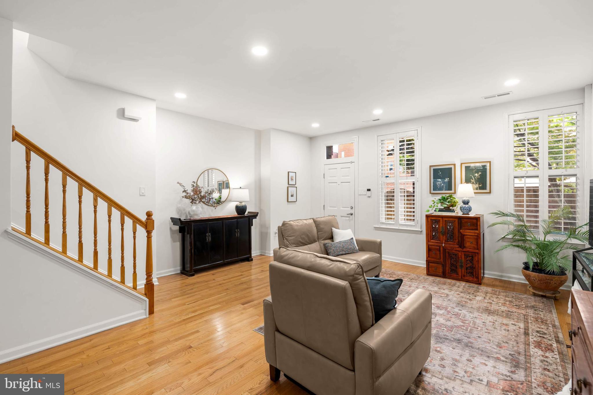 22 15th Street Northeast, Unit 22 Washington, DC 20003 - Photo 4 of 40