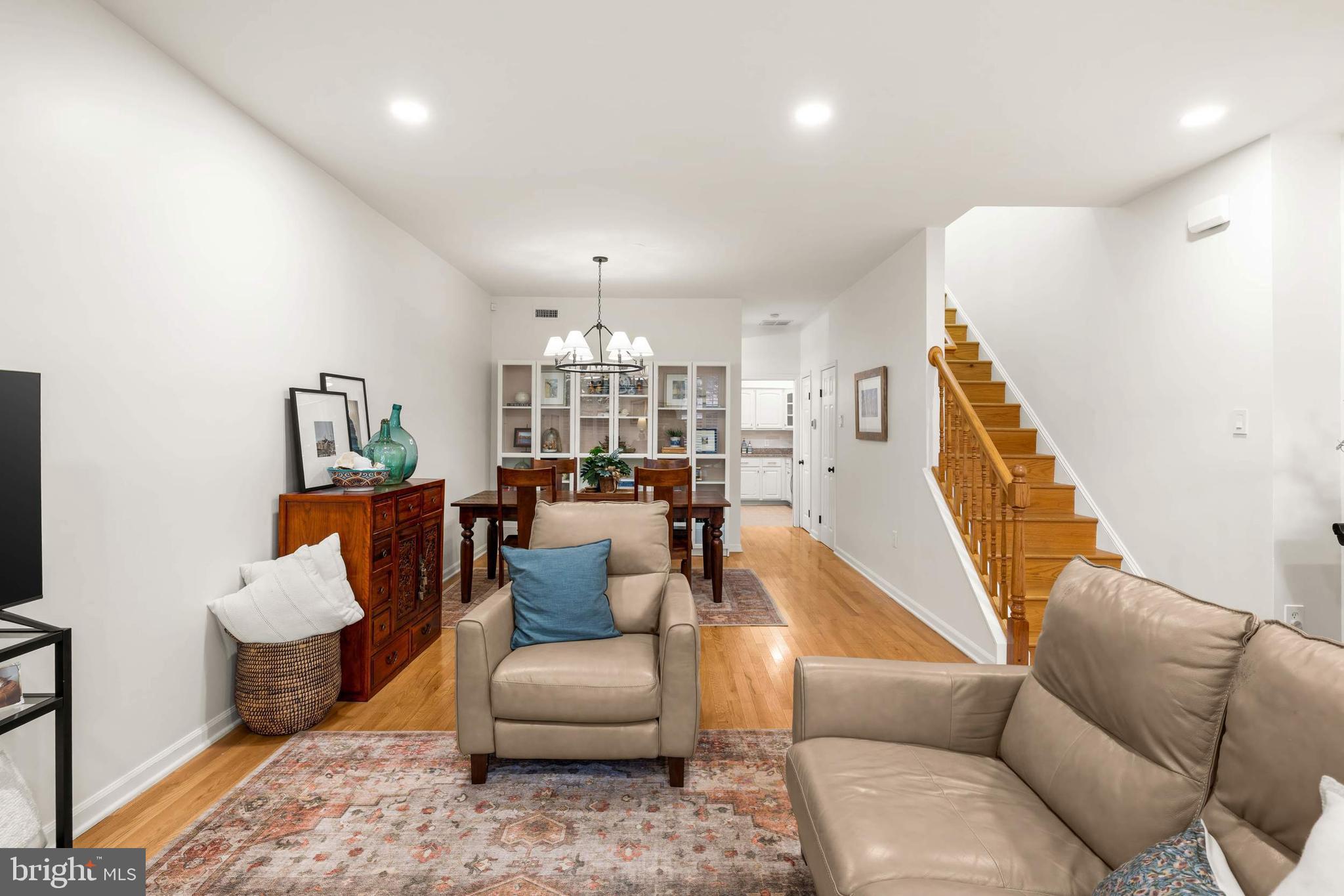 22 15th Street Northeast, Unit 22 Washington, DC 20003 - Photo 6 of 40