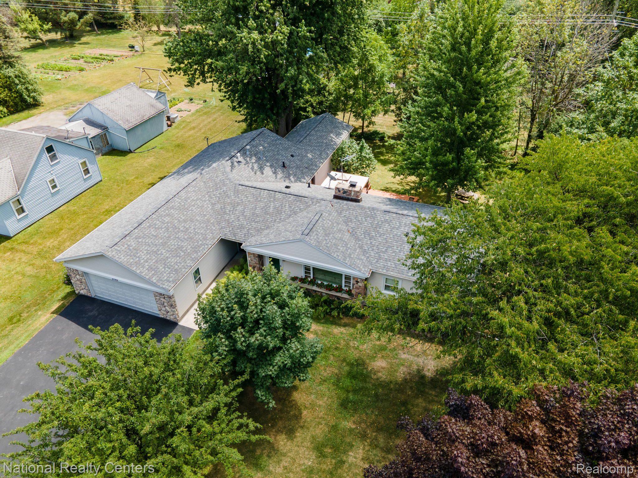 4069 Yankee Road St. Clair, MI 48079 - Photo 2 of 44 Brand new roof