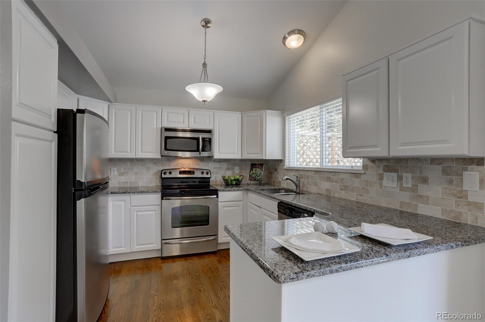 9212 Camelback Street Highlands Ranch, CO 80126 - Photo 9 of 33 Gallery Image 9
