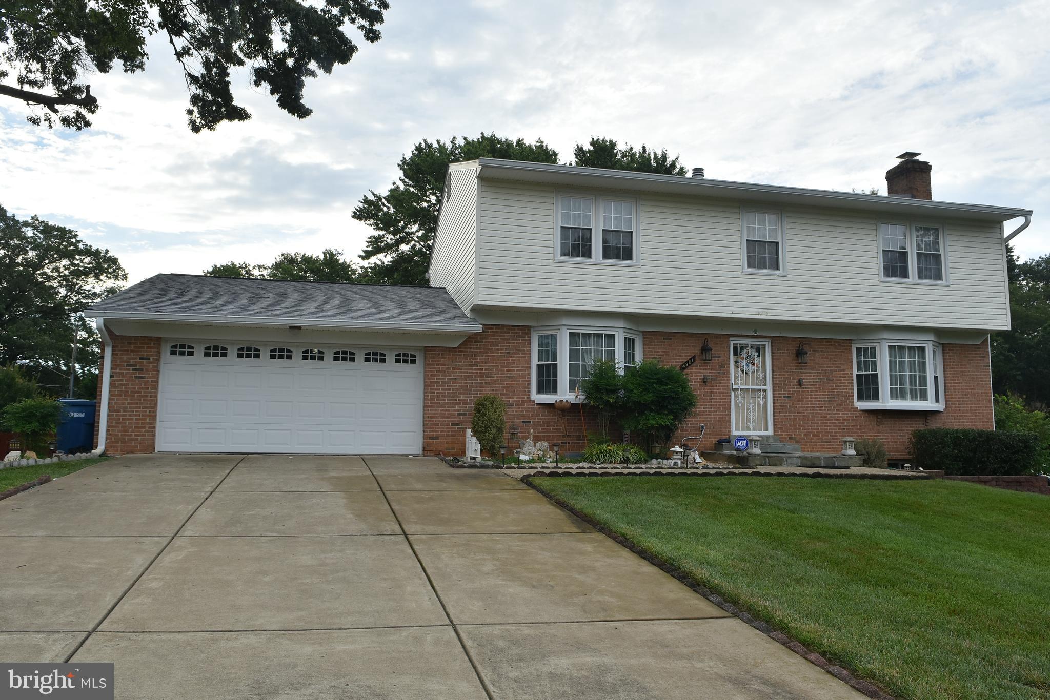 4901 Powell Road Fairfax, VA 22032 - Photo 2 of 64 Front View