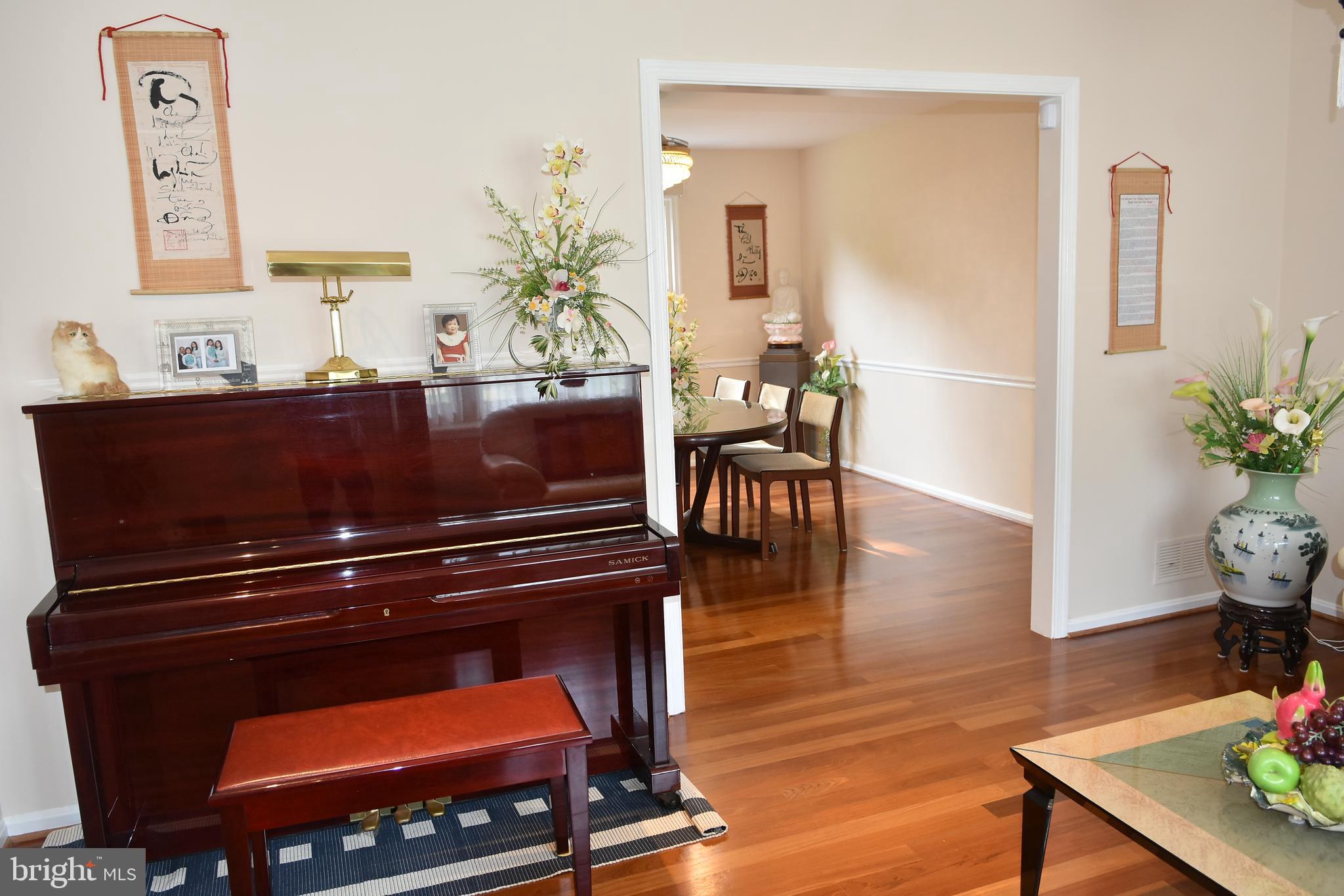 4901 Powell Road Fairfax, VA 22032 - Photo 11 of 64 Gallery Image 11