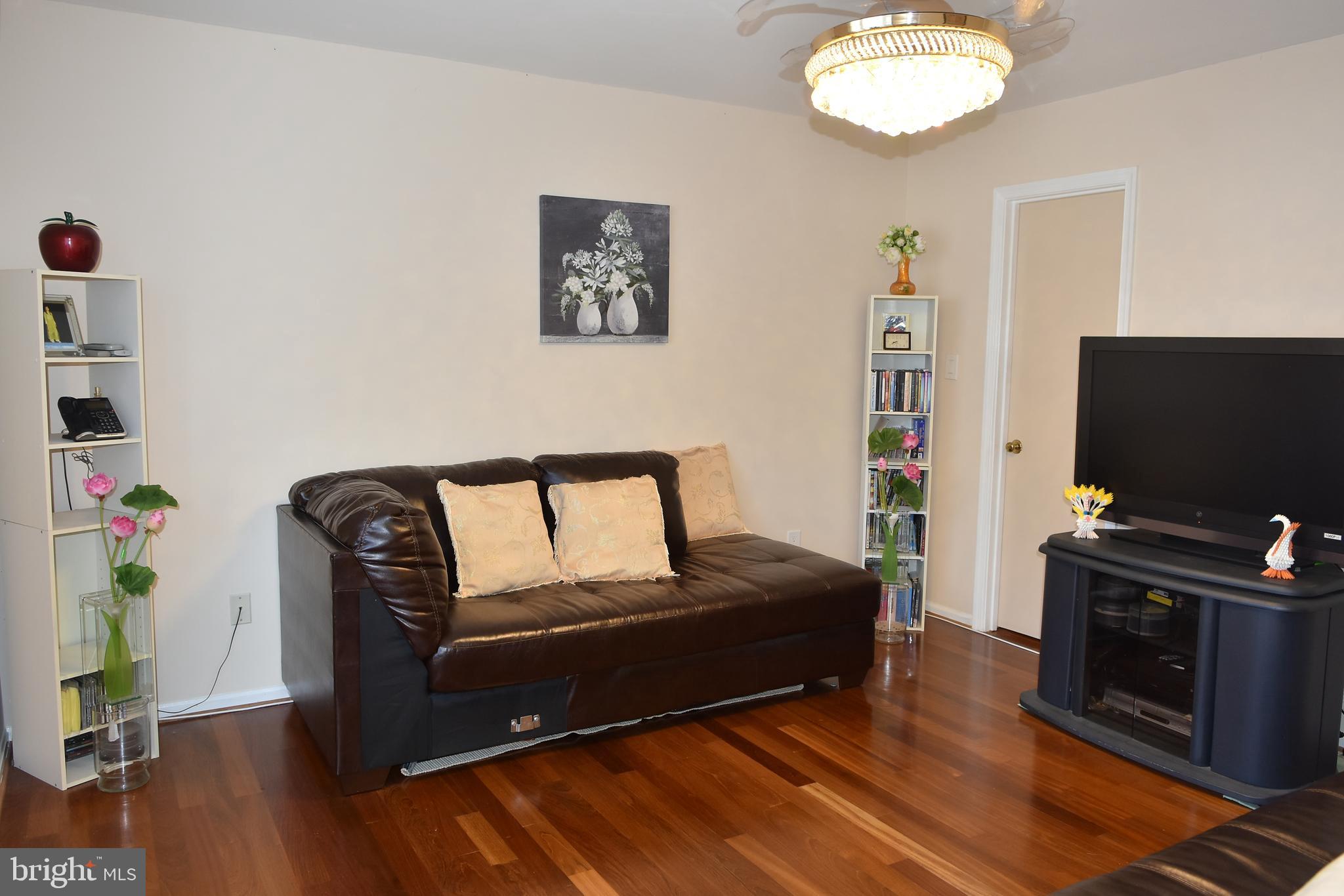 4901 Powell Road Fairfax, VA 22032 - Photo 36 of 64 Family Room