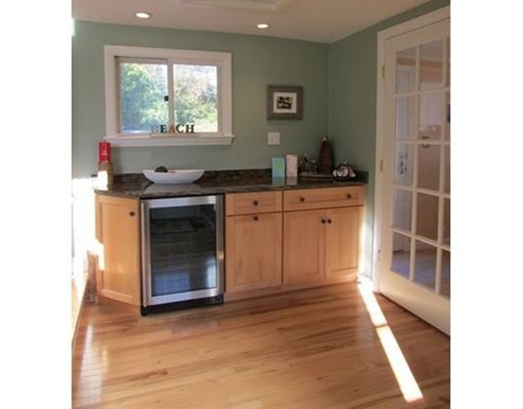 19 Skytop Road Ipswich, MA 01938 - Photo 3 of 28 Gallery Image 3