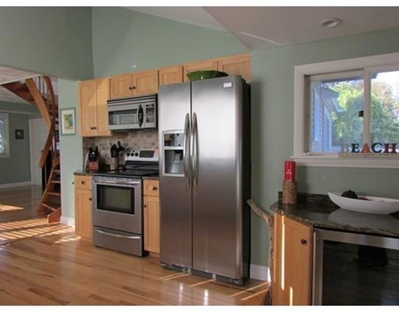 19 Skytop Road Ipswich, MA 01938 - Photo 7 of 28 Gallery Image 7