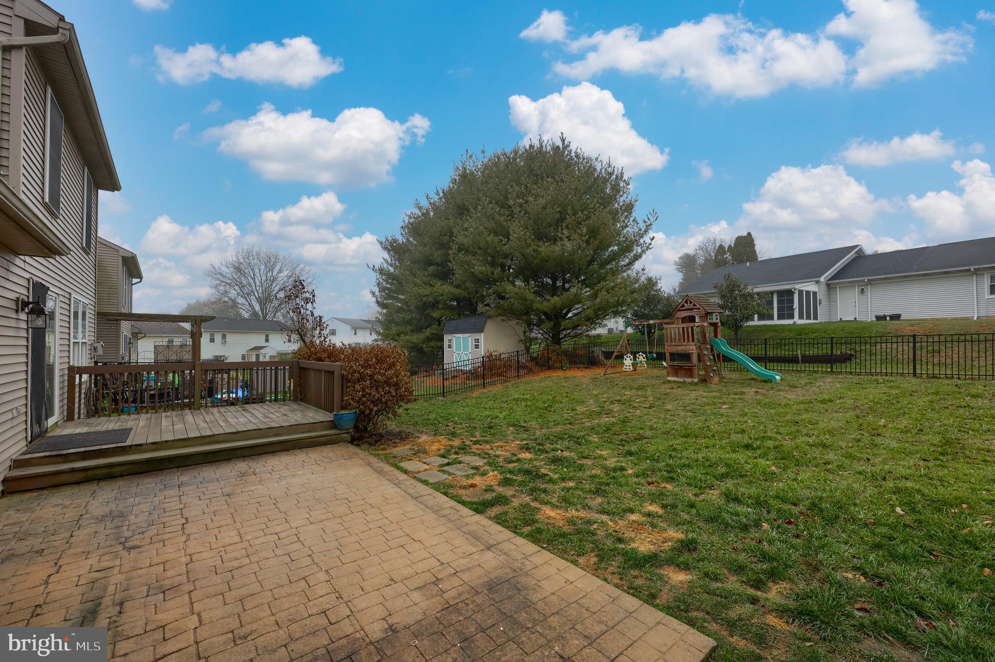 129 West 7th Street Lititz, PA 17543 - Photo 4 of 37