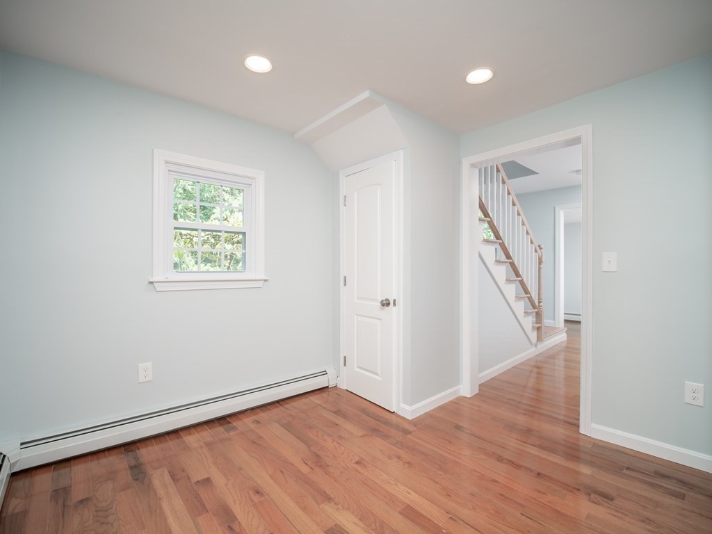 6 Braemore Road Billerica, MA 01821 - Photo 12 of 31