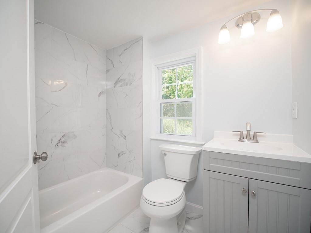 6 Braemore Road Billerica, MA 01821 - Photo 16 of 31