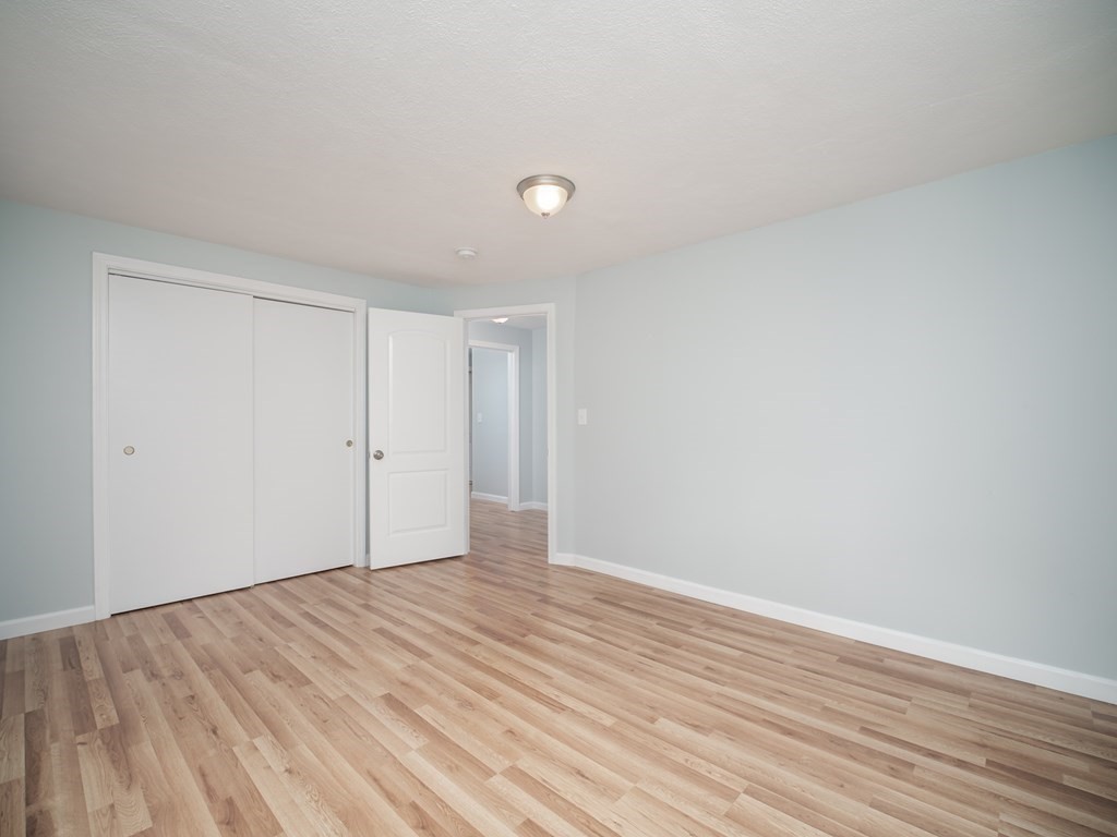 6 Braemore Road Billerica, MA 01821 - Photo 22 of 31