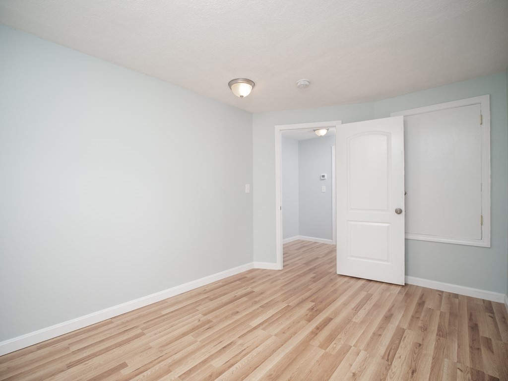 6 Braemore Road Billerica, MA 01821 - Photo 24 of 31