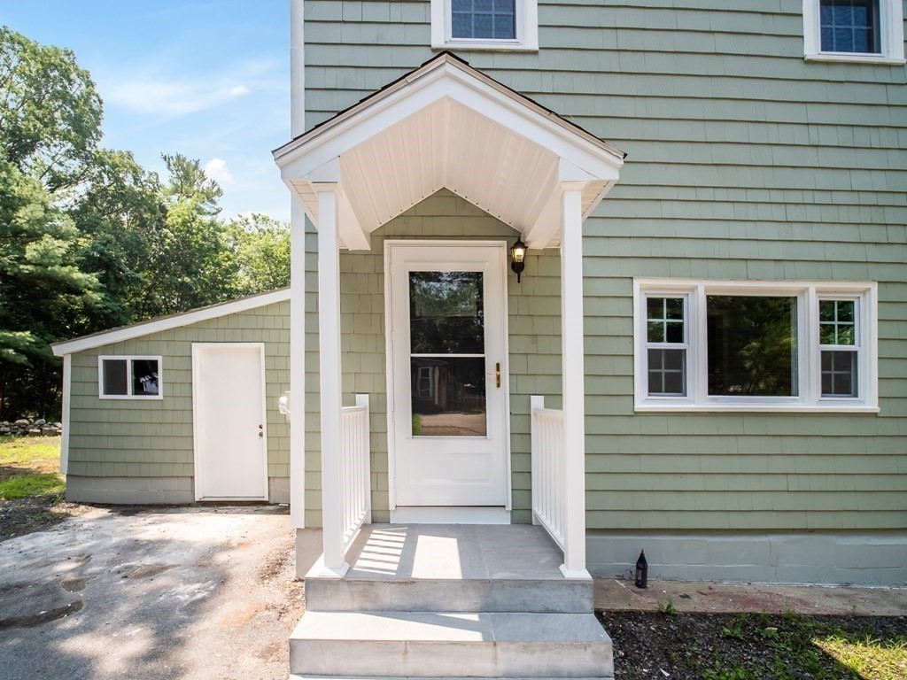 6 Braemore Road Billerica, MA 01821 - Photo 4 of 31