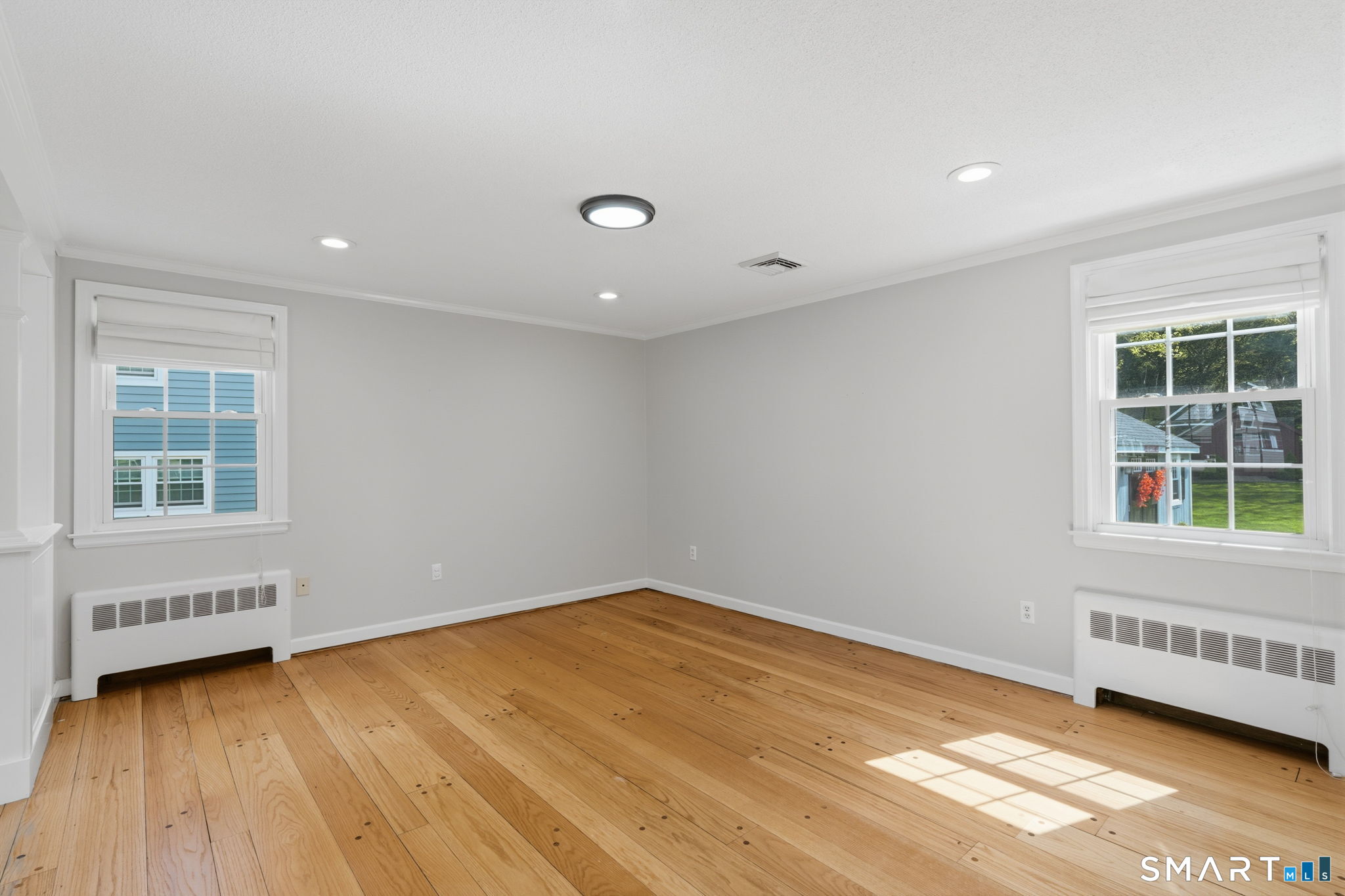 32 Meadowgate Street Wethersfield, CT 06109 - Photo 11 of 40