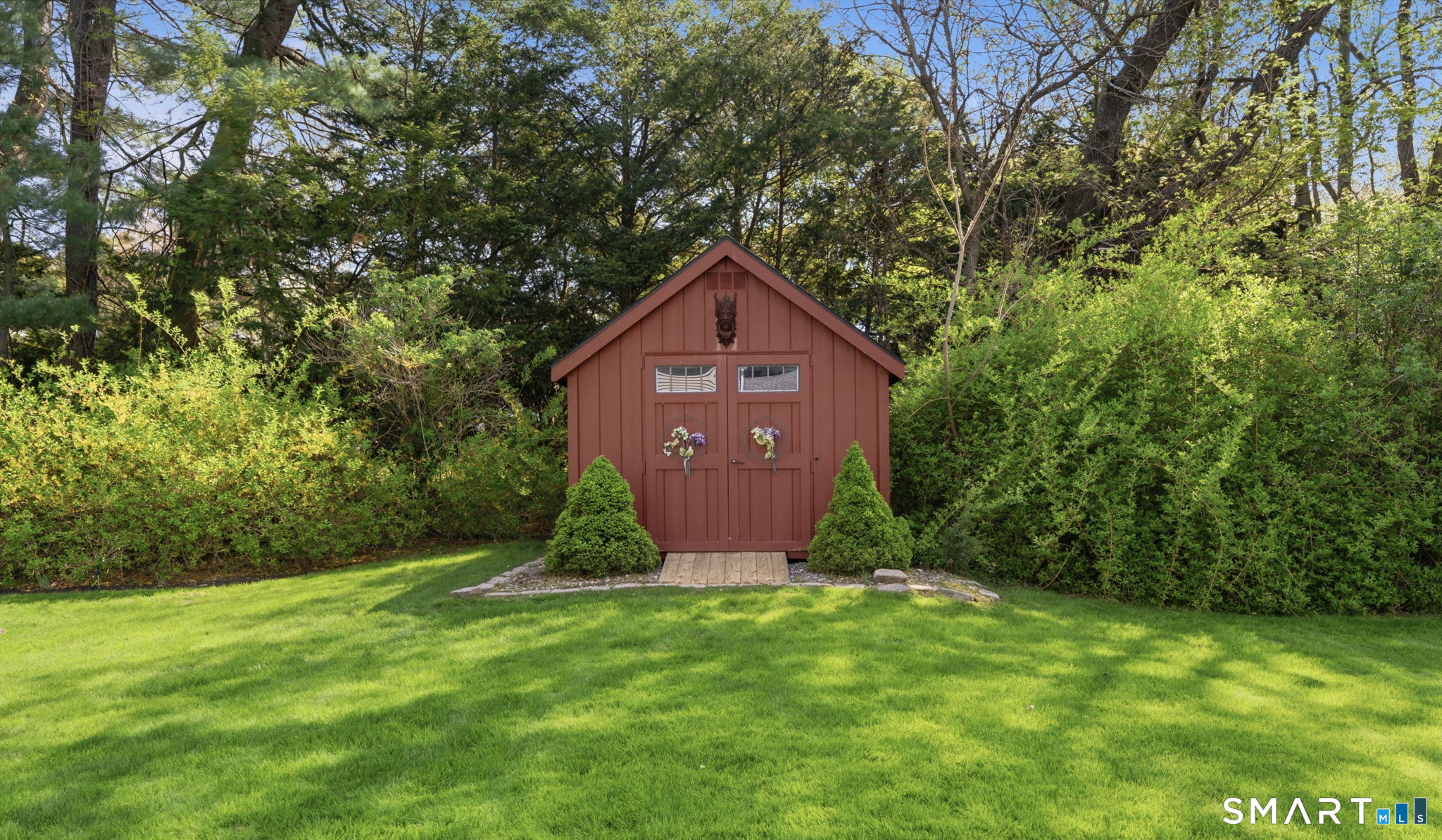 32 Meadowgate Street Wethersfield, CT 06109 - Photo 36 of 40