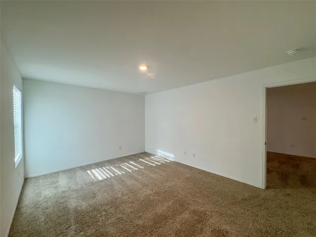 $1,950 | 512 Gabbro Gardens, Maxwell, TX 78656