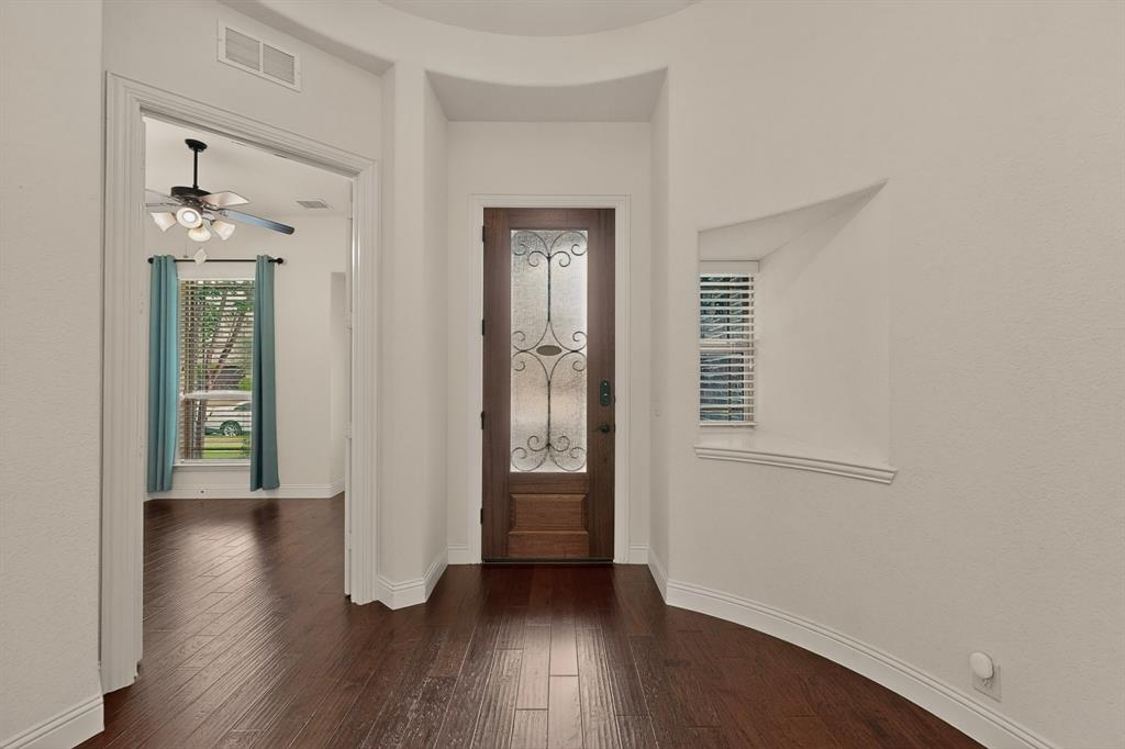 4420 Springhurst Drive Plano, TX 75074 - Photo 9 of 38