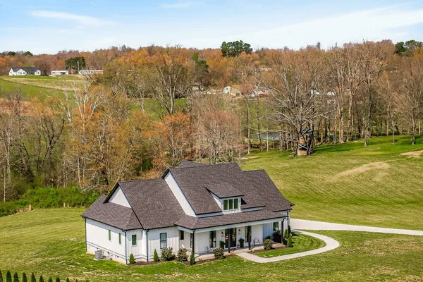 $935,000 | 2523 Westowne Avenue, Cookeville, TN 38501