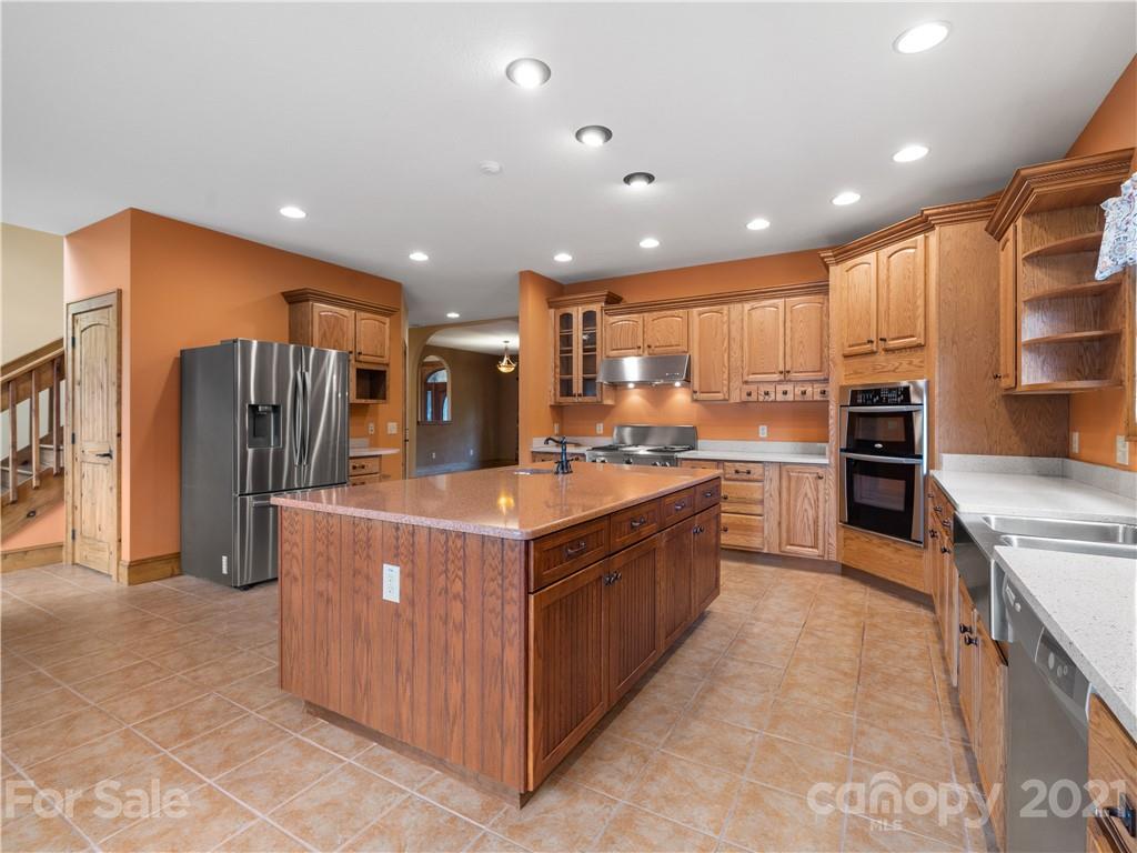 89 Fairmont Road Candler, NC 28715 - Photo 11 of 48 Gallery Image 11
