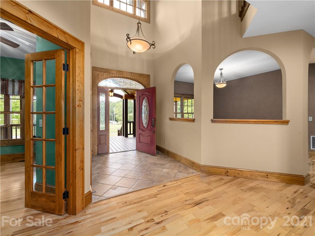 89 Fairmont Road Candler, NC 28715 - Photo 3 of 48 Gallery Image 3