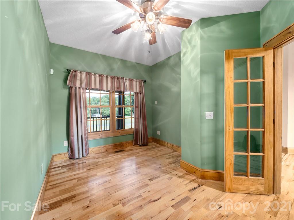89 Fairmont Road Candler, NC 28715 - Photo 21 of 48 Gallery Image 21