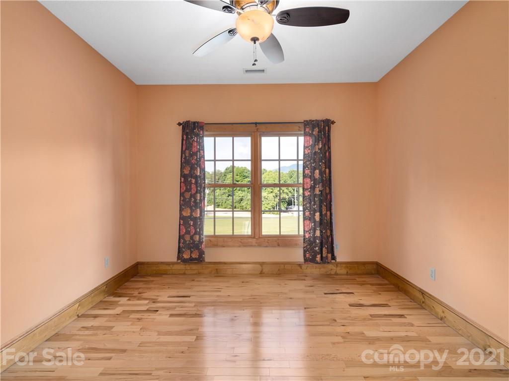89 Fairmont Road Candler, NC 28715 - Photo 27 of 48 Gallery Image 27