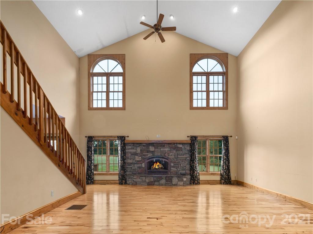 89 Fairmont Road Candler, NC 28715 - Photo 4 of 48 Gallery Image 4