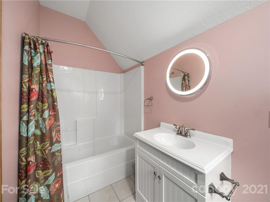 89 Fairmont Road Candler, NC 28715 - Photo 33 of 48 Gallery Image 33