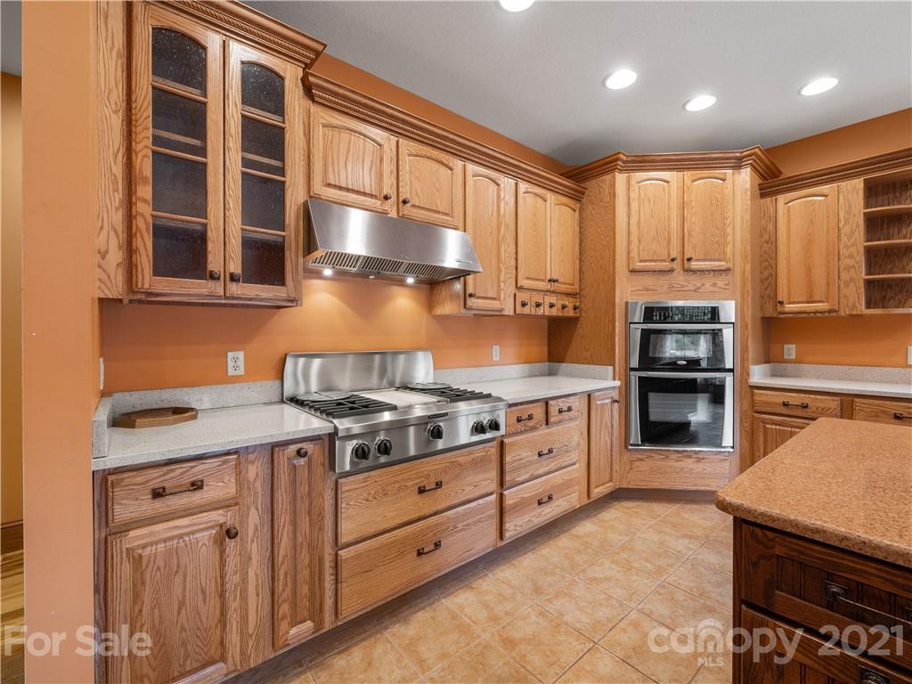 89 Fairmont Road Candler, NC 28715 - Photo 10 of 48 Gallery Image 10