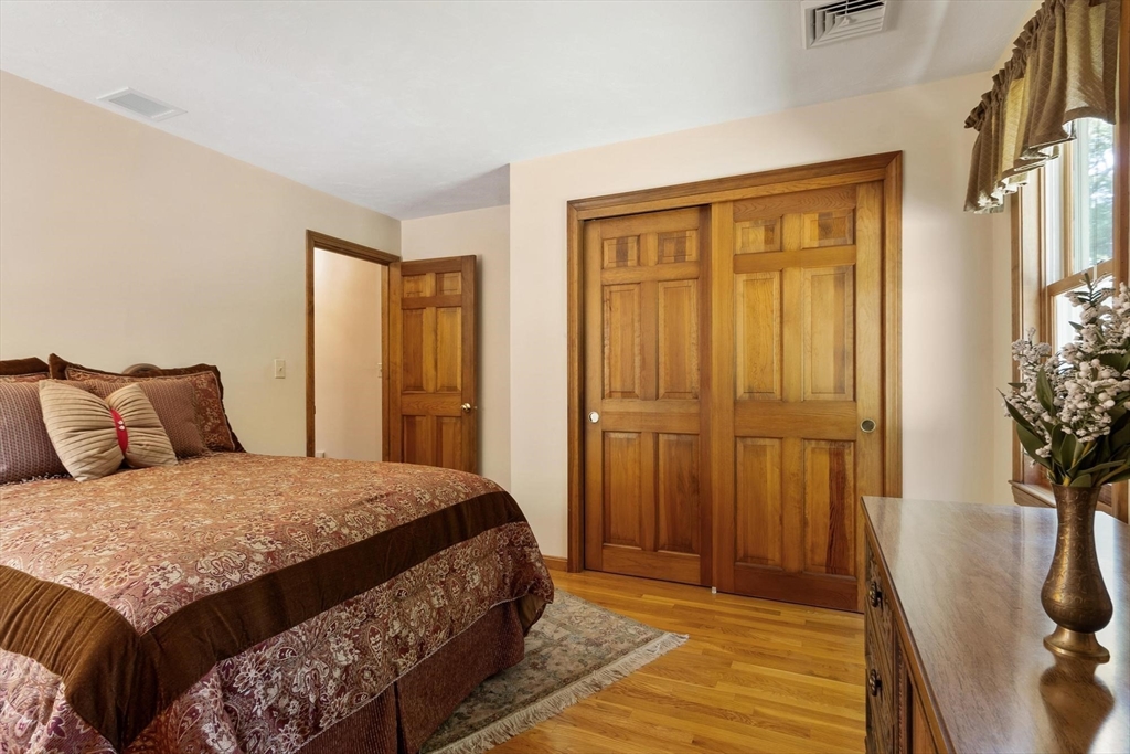 65 Blithewood Avenue Worcester, MA 01604 - Photo 30 of 42