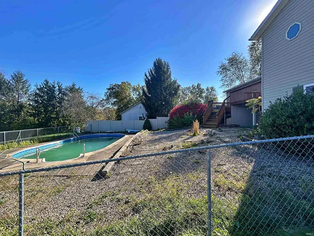 $248,500 | 690 Southridge Road, Loogootee, IN 47553