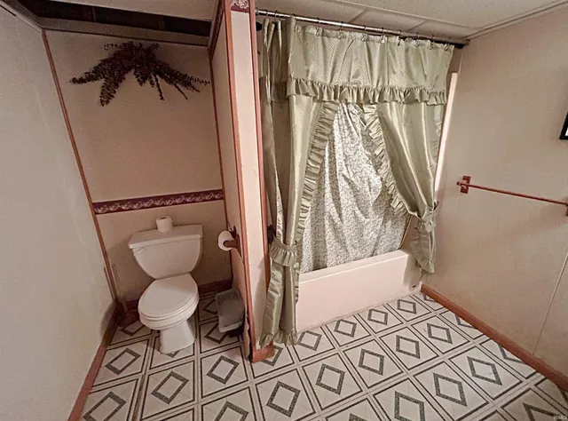 $275,000 | 690 Southridge Road, Loogootee, IN 47553