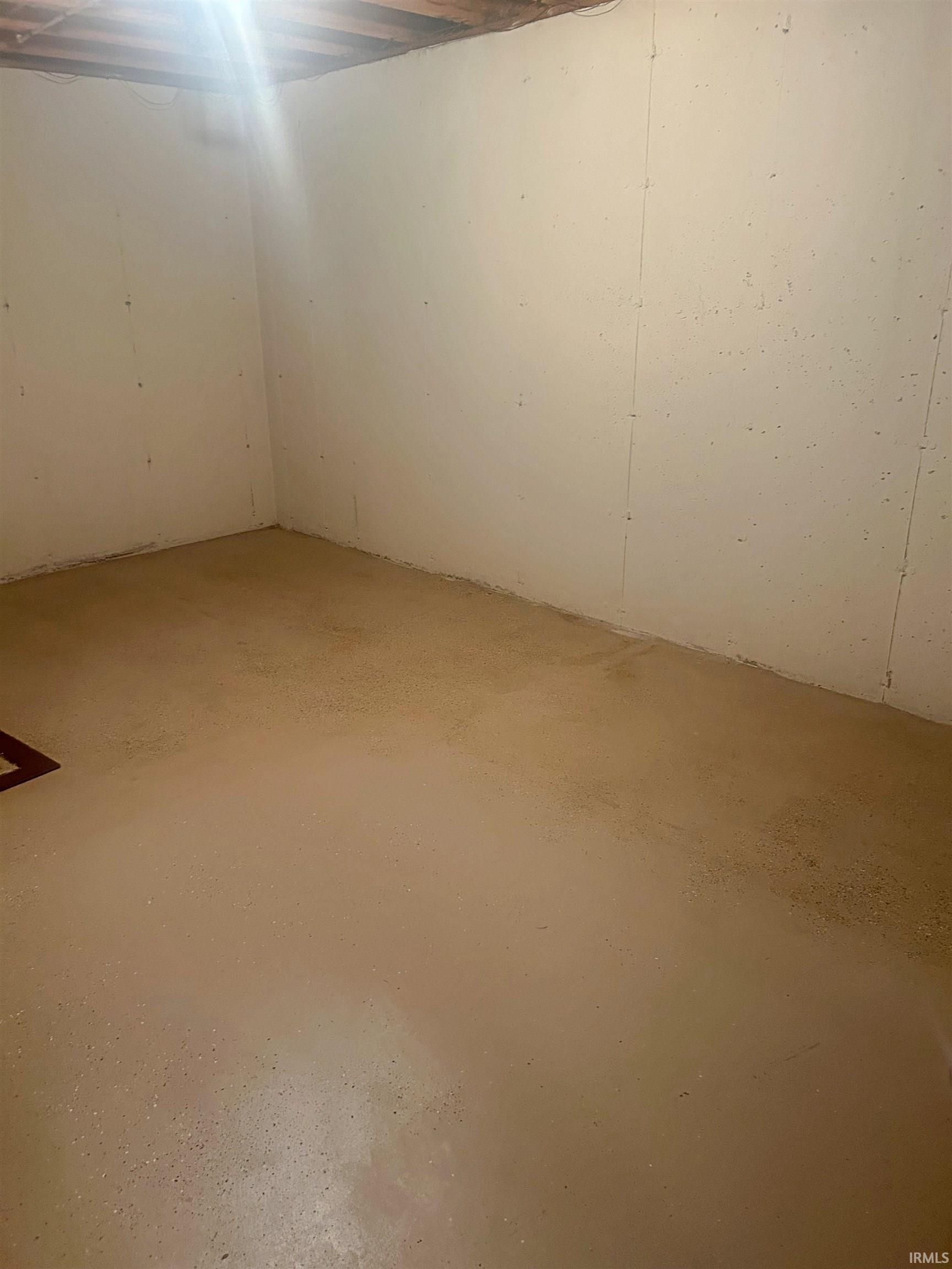 690 Southridge Road Loogootee, IN 47553 - Photo 18 of 35