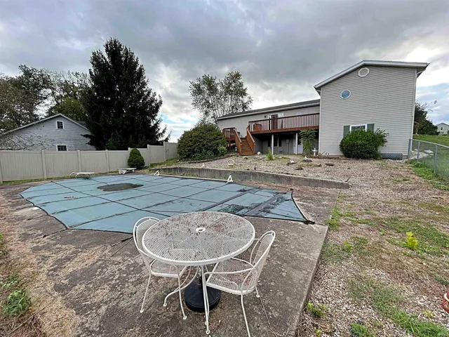 $248,500 | 690 Southridge Road, Loogootee, IN 47553