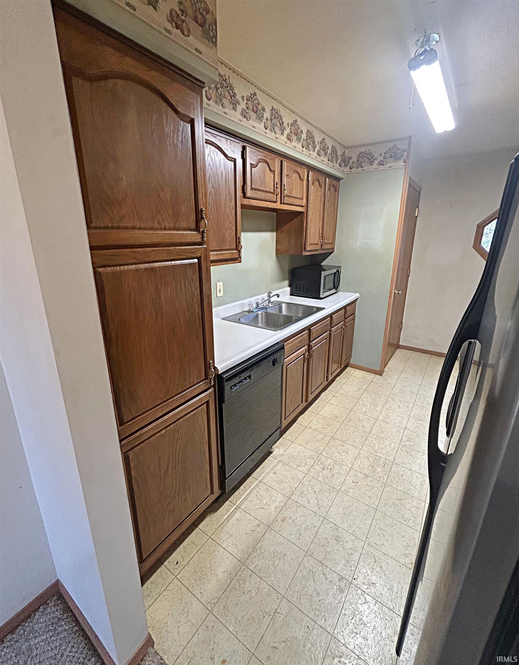 690 Southridge Road Loogootee, IN 47553 - Photo 7 of 35