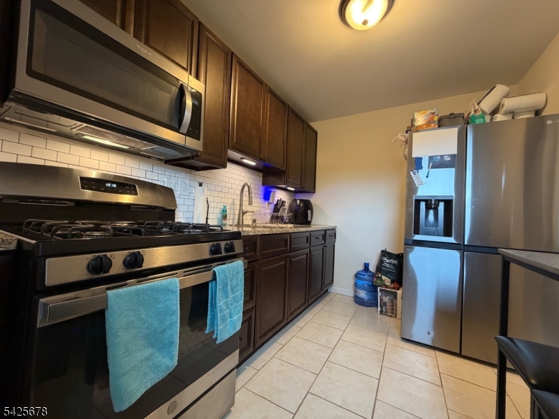 1136 Valley Road, Unit 1B Wayne, NJ 07470 - Photo 4 of 18