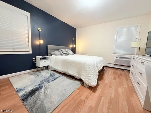 $2,100 | 1136 Valley Road, Unit 1B, Wayne, NJ 07470
