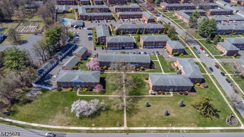 1136 Valley Road, Unit 1B Wayne, NJ 07470 - Photo 8 of 18