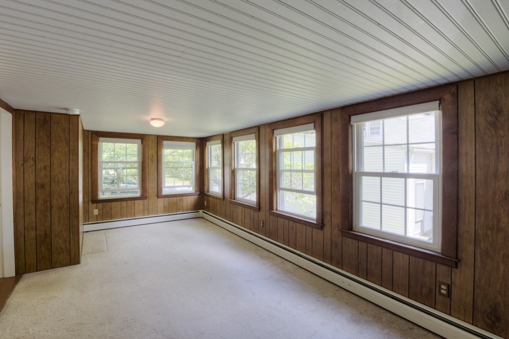 14 Wahnita Road Worcester, MA 01606 - Photo 12 of 39 Gallery Image 12