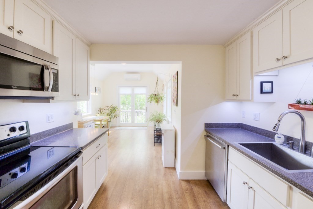 14 Wahnita Road Worcester, MA 01606 - Photo 18 of 39 Gallery Image 18