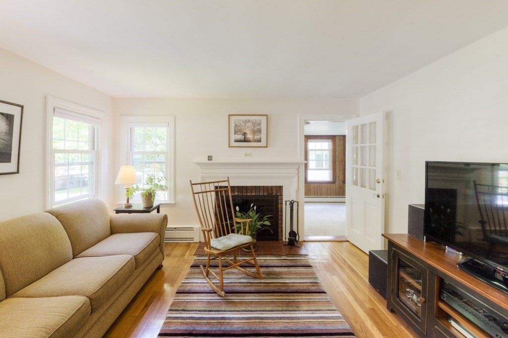 14 Wahnita Road Worcester, MA 01606 - Photo 8 of 39 Gallery Image 8